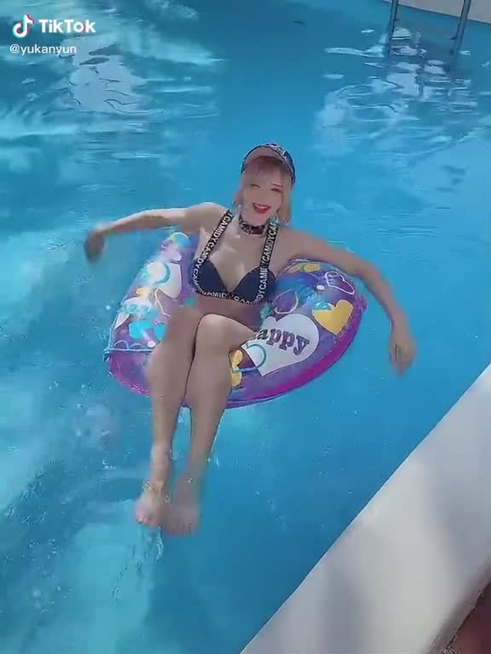 流されてる