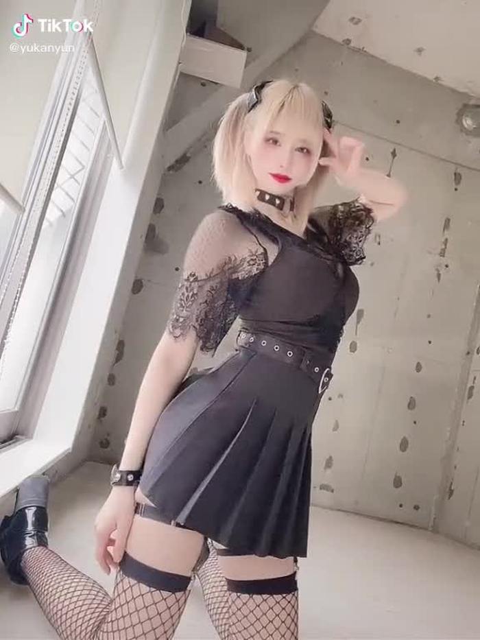 今日のライブのコーデ🖤 ハートいくつみつけられるかな？