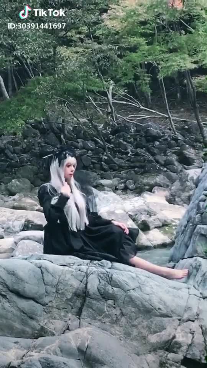 #ハロウィン #コスプレ #オリジナル #角カチューシャ #ハロウィンメイク #ゴスロリ #ロリータ #悪魔