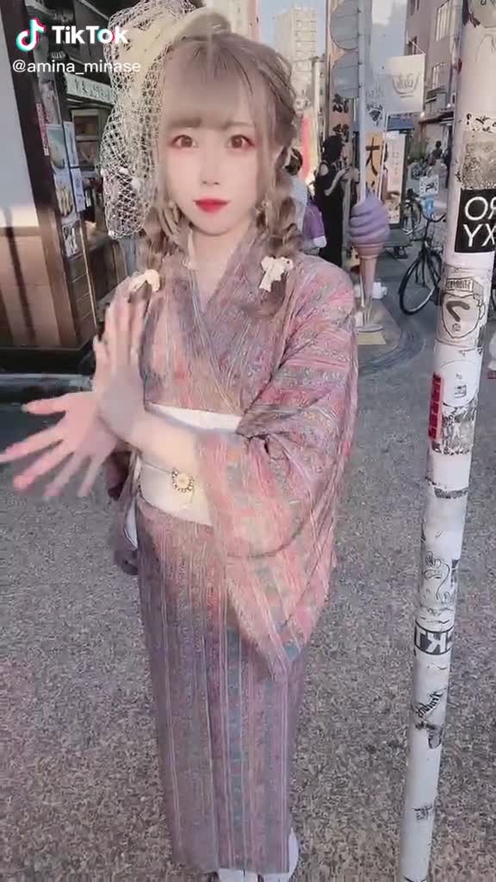 #tiktokメドレーチャレンジ #tiktok依存症チェック #アンティーク着物 #浅草 1