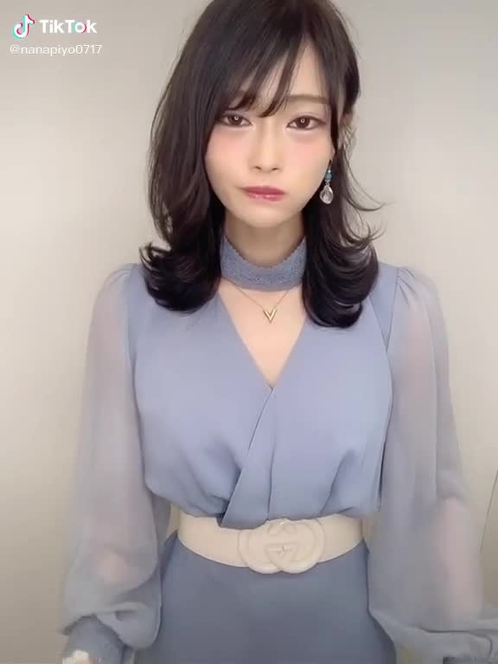 髪バッサリいきました💇‍♀️ 夏ですね〜 #表紙チャレンジ #tiktok大喜利 #本気出してみた