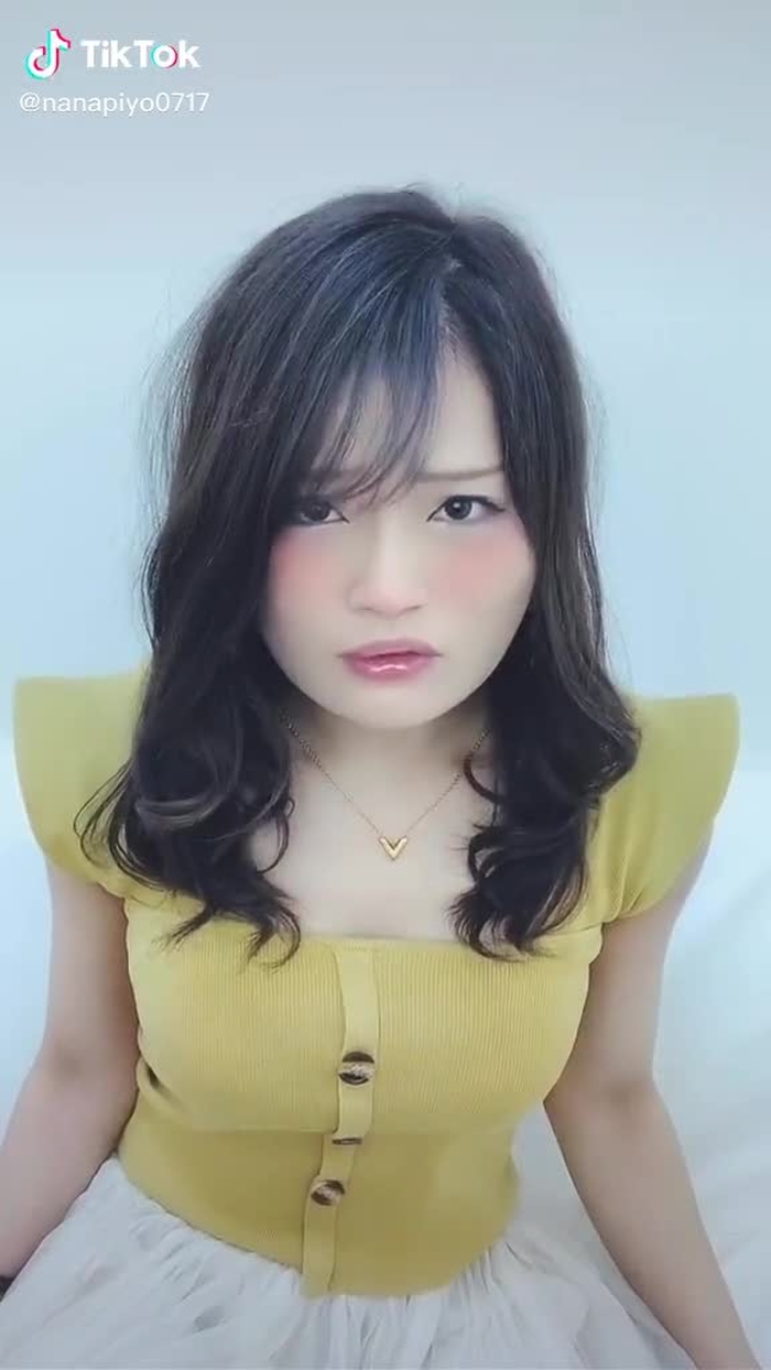 TikTok (ティックトック) で 七海ひな🐣💕 (@nanapiyo0717) の動画を見る 14