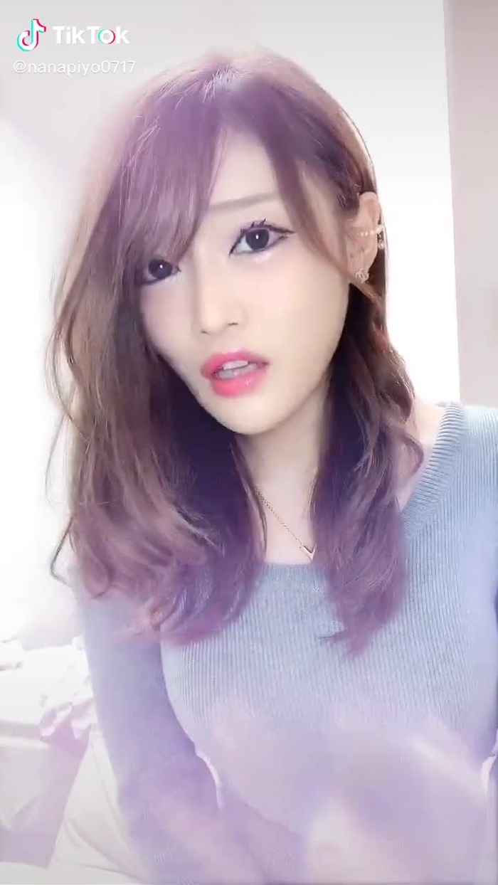 TikTok (ティックトック) で 七海ひな🐣💕 (@nanapiyo0717) の動画を見る 51