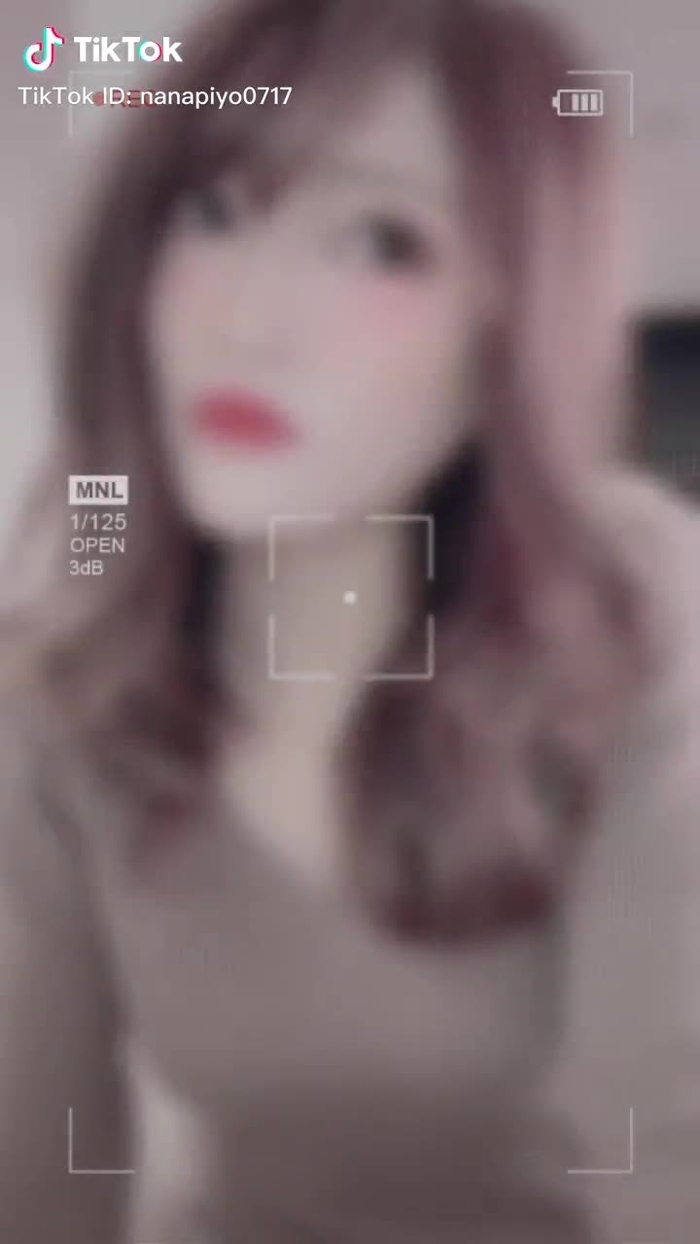 TikTok (ティックトック) で 七海ひな🐣💕 (@nanapiyo0717) の動画を見る 64