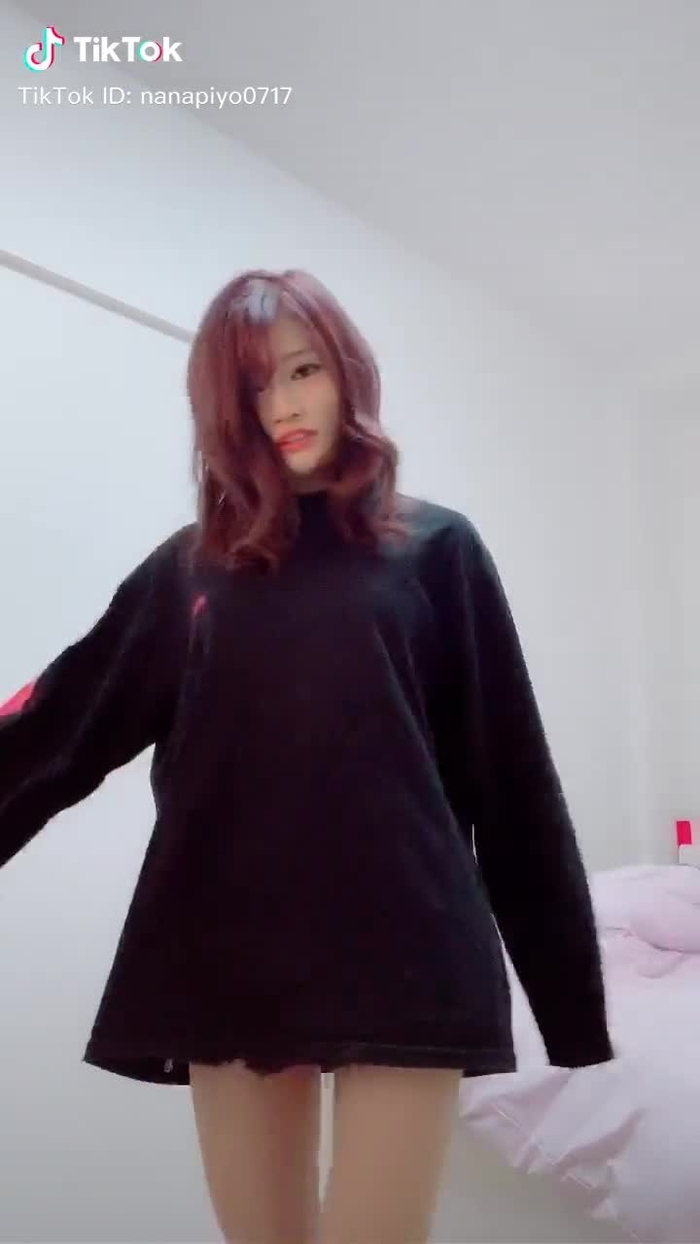 TikTok (ティックトック) で 七海ひな🐣💕 (@nanapiyo0717) の動画を見る 66