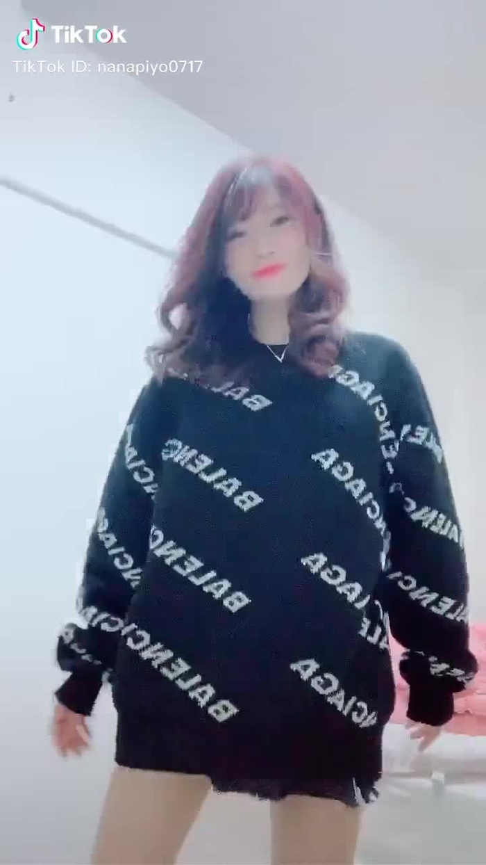 TikTok (ティックトック) で 七海ひな🐣💕 (@nanapiyo0717) の動画を見る 69