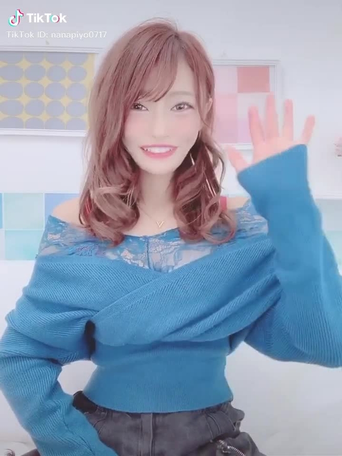 TikTok (ティックトック) で 七海ひな🐣💕 (@nanapiyo0717) の動画を見る 81
