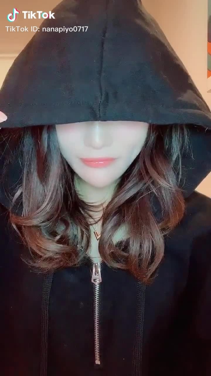 TikTok (ティックトック) で 七海ひな🐣💕 (@nanapiyo0717) の動画を見る 83