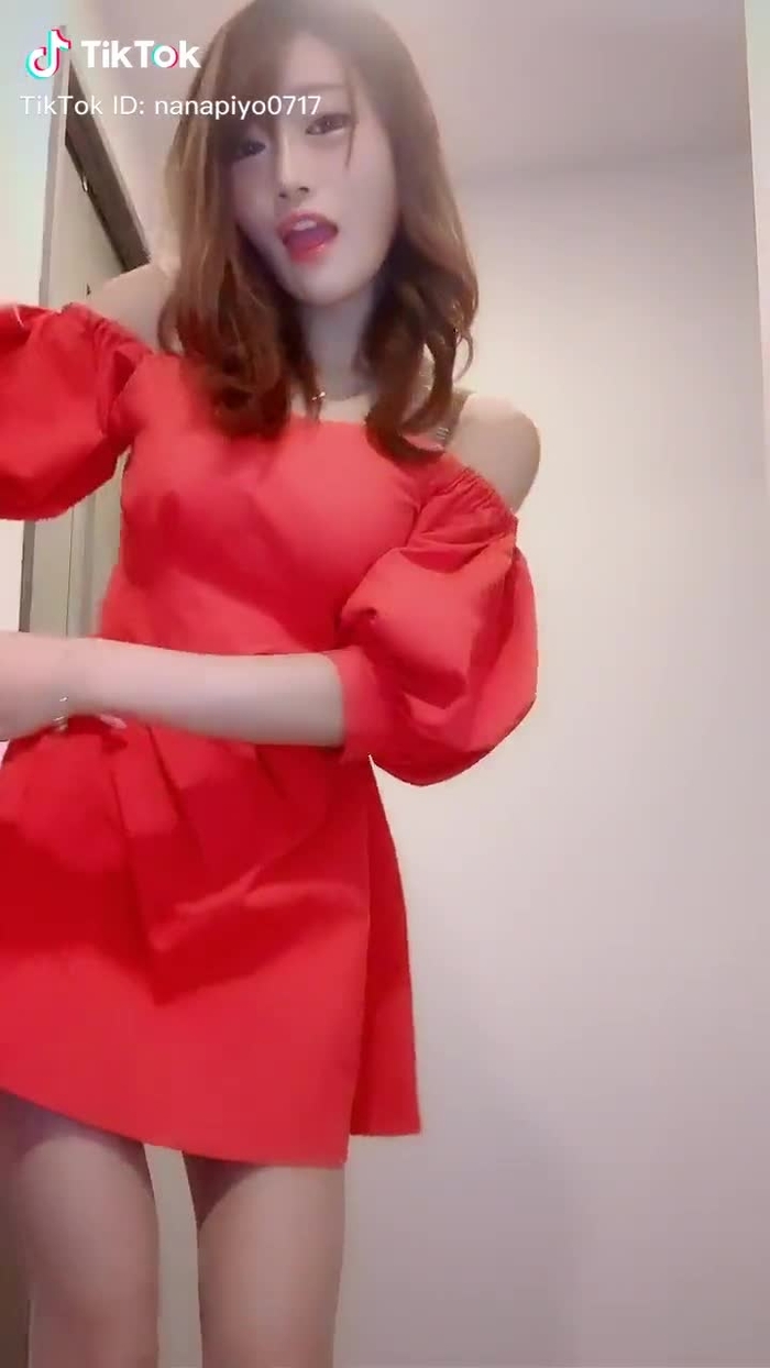 TikTok (ティックトック) で 七海ひな🐣💕 (@nanapiyo0717) の動画を見る 88