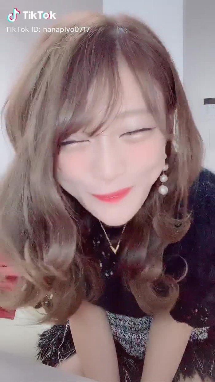 TikTok (ティックトック) で 七海ひな🐣💕 (@nanapiyo0717) の動画を見る 116