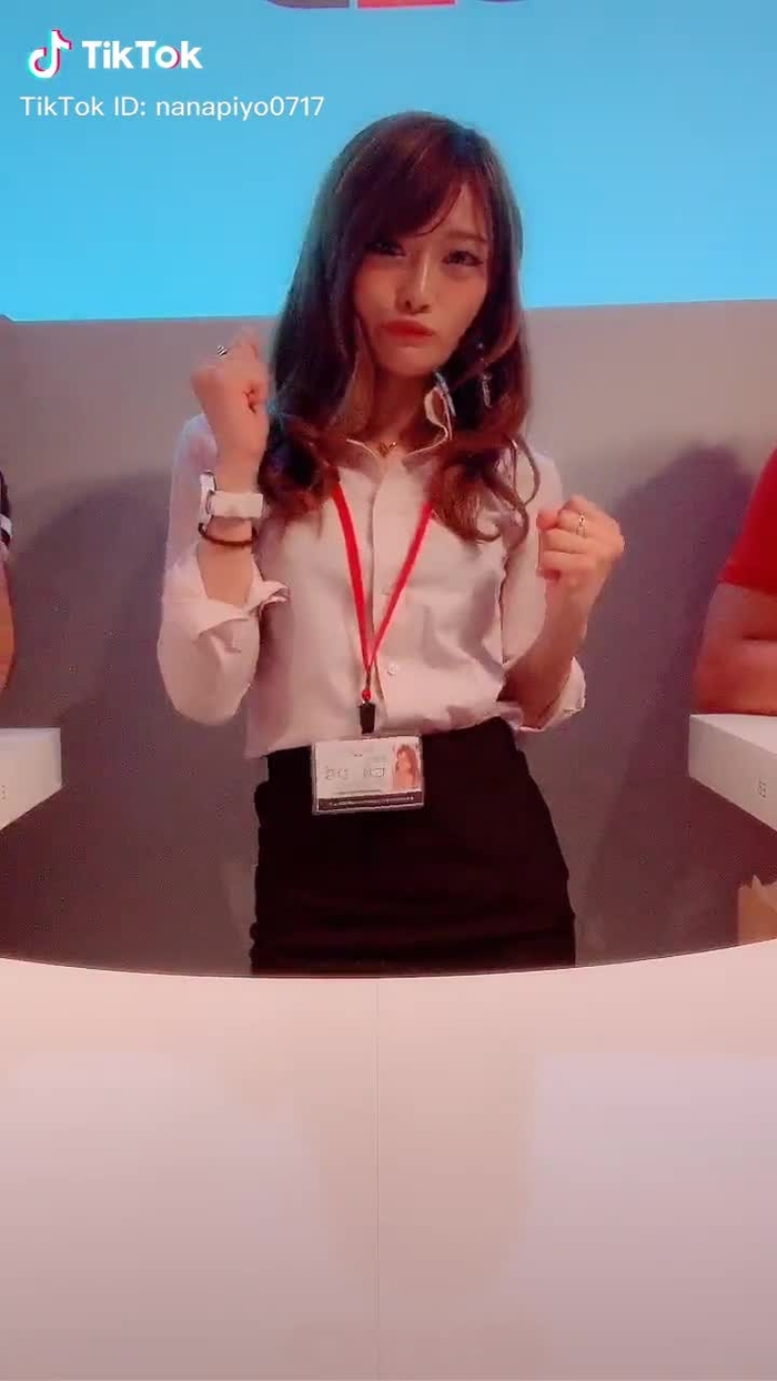 TikTok (ティックトック) で 七海ひな🐣💕 (@nanapiyo0717) の動画を見る 134