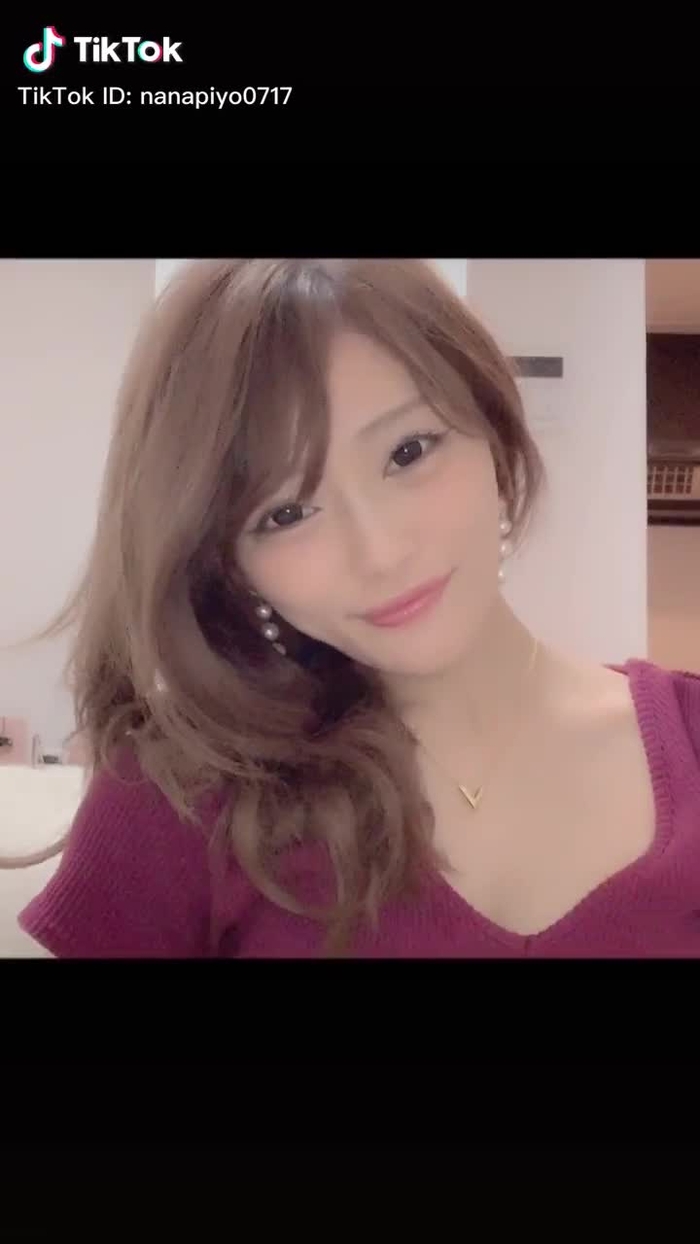 TikTok (ティックトック) で 七海ひな🐣💕 (@nanapiyo0717) の動画を見る 142