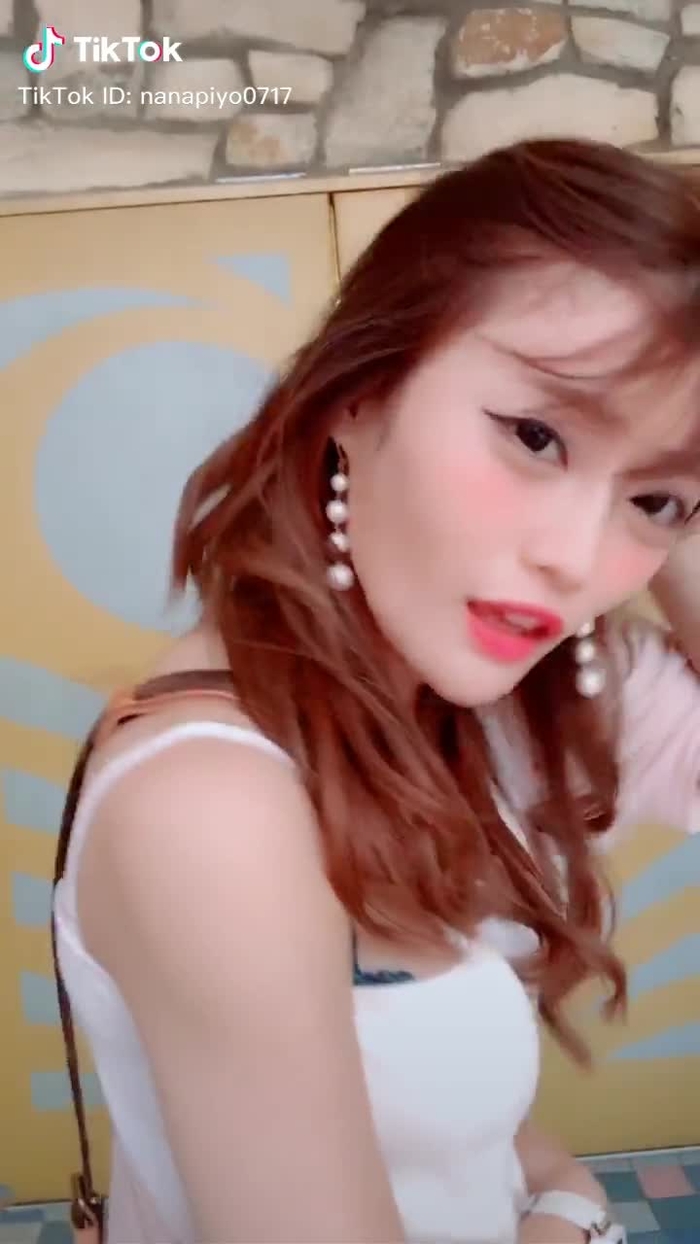 TikTok (ティックトック) で 七海ひな🐣💕 (@nanapiyo0717) の動画を見る 151