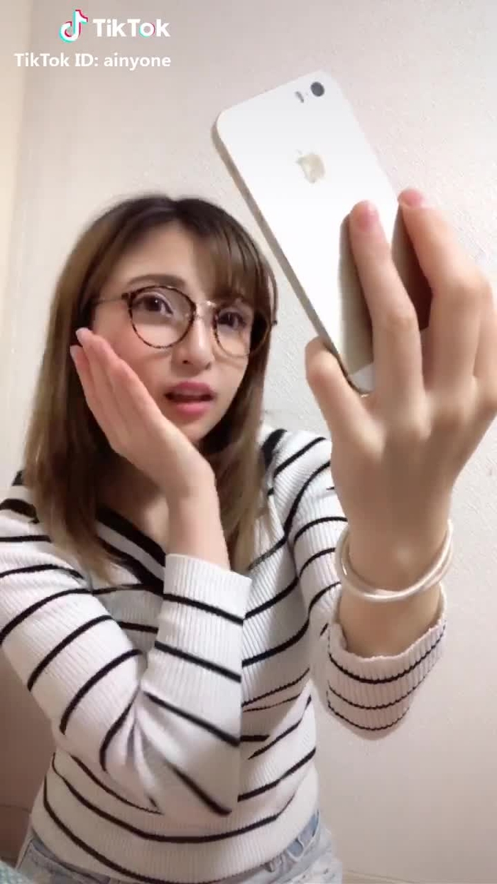 確かにデブだけど可愛いんだなぁ私.😁