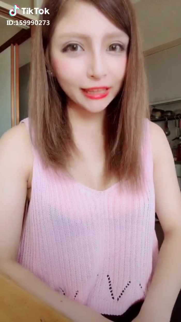 ぴっ✌️ぱっ👐 がおー🦁 てやるところが可愛いよね😍