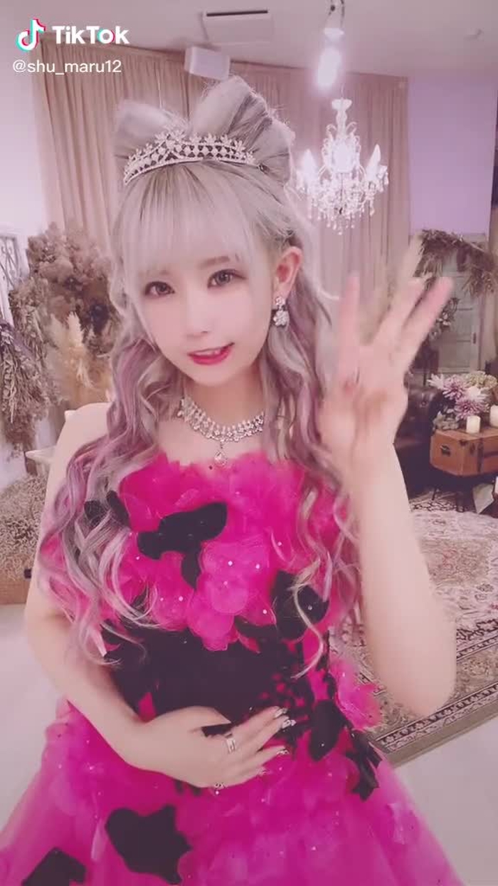 オフ会の時にウェディング撮影させてもらいました(  ๑⃙⃘꒪⃙⃚᷄ω꒪⃚⃙᷅๑⃙⃘)💕真横でみんな見ててぎこちないのよ🤣www楽しすぎた🥺❤️ #振り付けあってます？