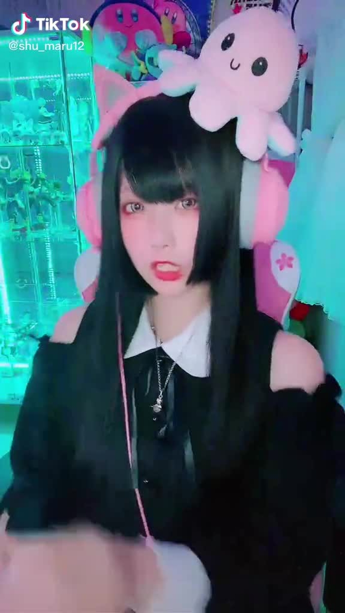 黒髪ろんぐぅ
