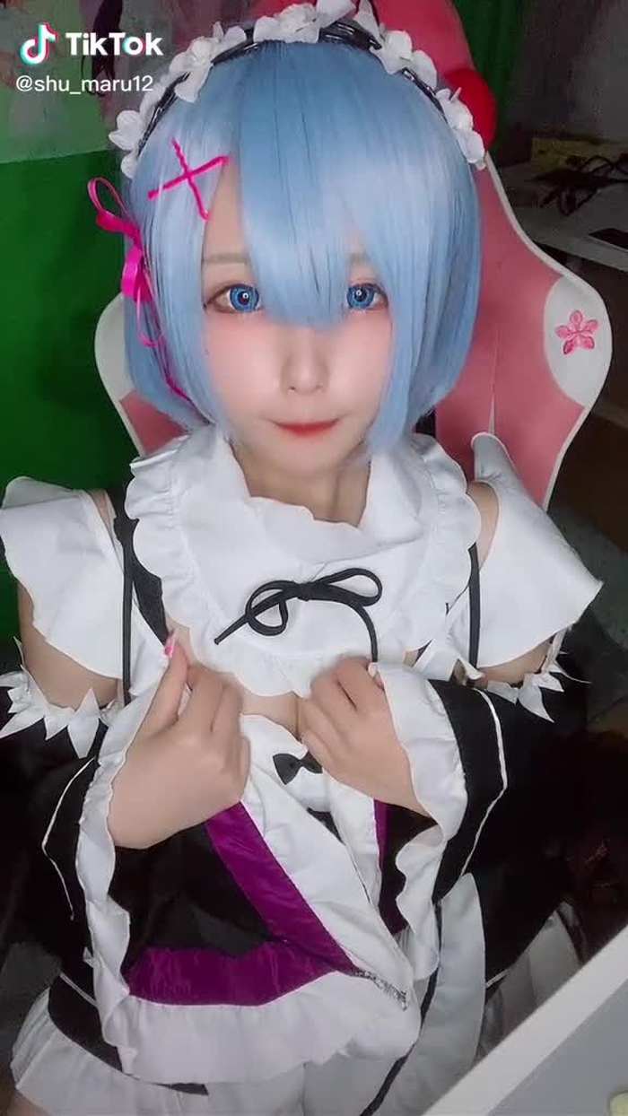#内カメ反転注意 #レム #レムコス #コスプレ #リゼロ #コスプレ女子 #おすすめ #おすすめ乗りたい #コスプレ配信 #イチナナ