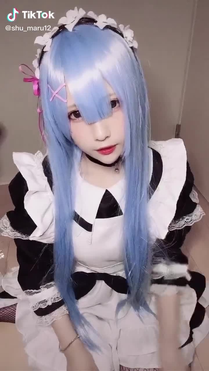 ばきゅん #内カメ反転 #自己満コス #宅コス #レム #レムコス #レムコスプレ #リゼロ #コスプレ #メイド服 #おすすめ ロン毛ばーじょん🦥