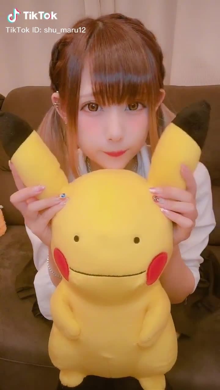 ぺかちゅ！ #ピカチュウ  #メタモン #制服コス #コスプレ #あざとい系女子 #おすすめのりたい #おすすめ