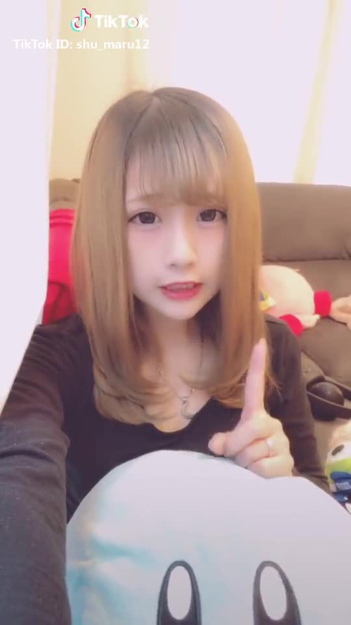 ヒートテックで撮っちゃうよね🐒 #小悪魔女子 #小悪魔女子になってみよーう #おすすめ #おすすめにのりたい 🥺🥺