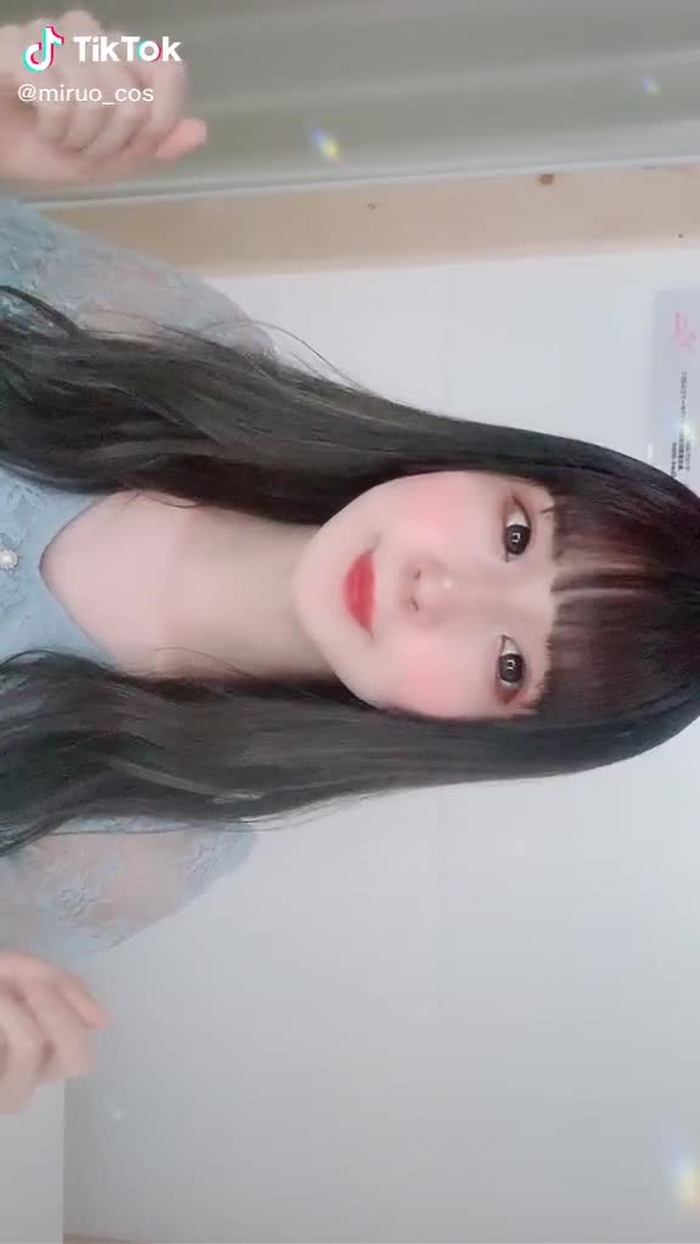 今日はみるお生誕祭🎂✨ 一年に一度の大イベント頑張ります❕生配信もあるからTwitterチェックしてネ