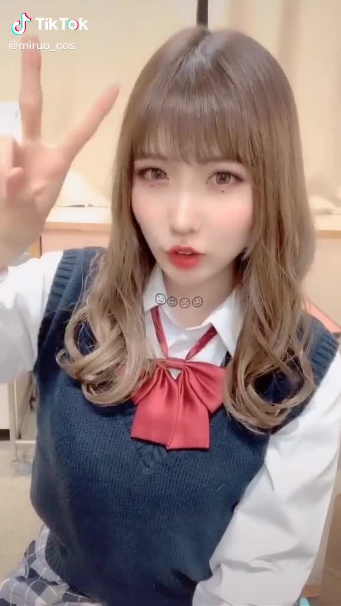 どんな制服が好きなの？？💼 #前ピ裏ピ目ピ顎ピ耳ピ #コスプレ #制服