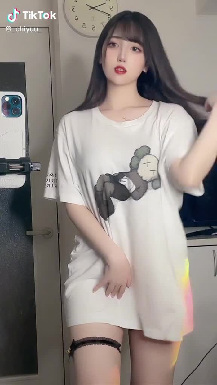 にやけてるのバレてるよ