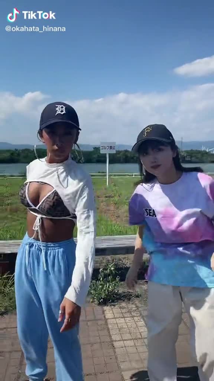 ノリノリ姉妹☺️☺️@yurinoboop #流行りに乗ってみた #おすすめ乗りたい #運営さん大好き #fyp #dance #姉妹#姉妹ダンス #姉が可愛すぎる #姉が凄すぎる