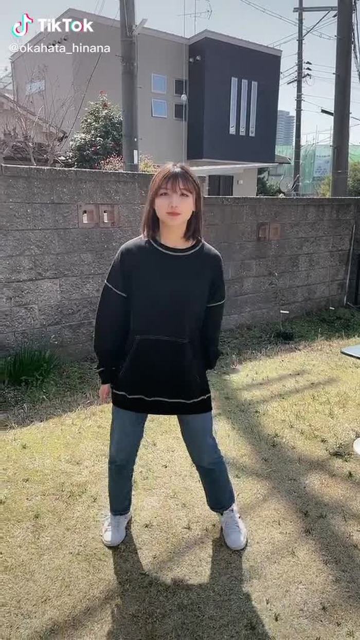 弟水やりちゅう😂#踊ってみた #おすすめ乗りたい #運営さん大好き #トレンド #楽しい毎日 #弟 #姉弟#水やり #コッシー #レボリューション #みーつけた