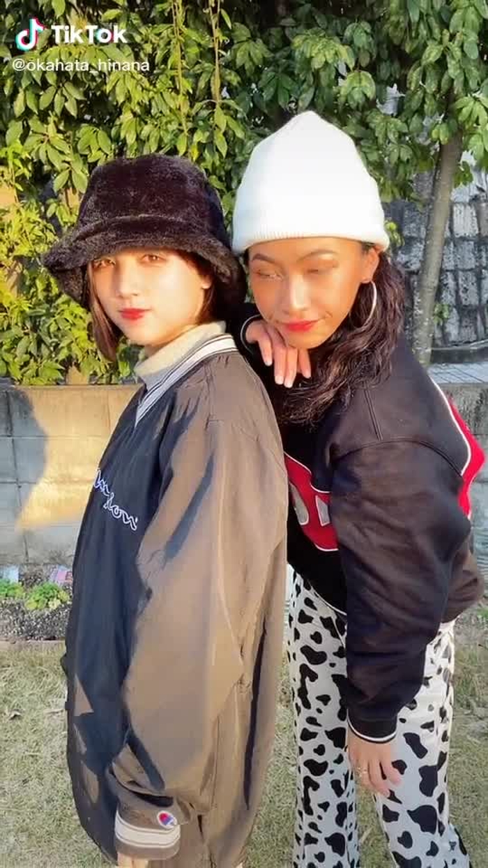 似てないでしょ😳#タイムワイプ #TikTokレビュー #メッセージきた #踊ってみた #姉妹 #姉妹ダンス #ダンス #おすすめ #トレンド #似てない #クリスマス