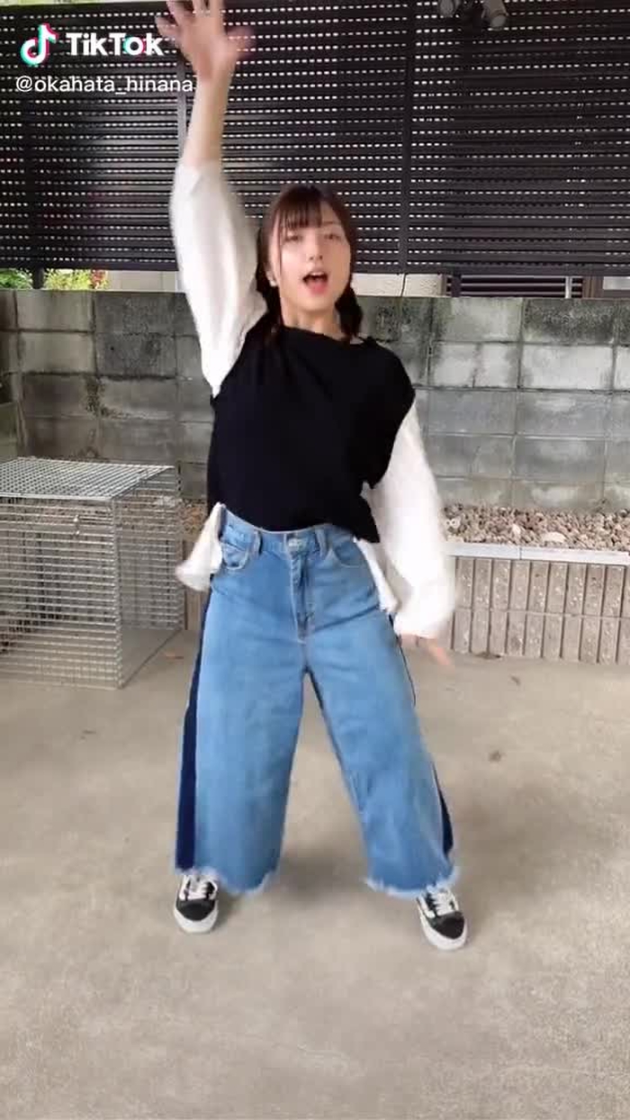 抱きしめてやる🙊#けやき坂 #けやき坂46 #欅坂46#抱きしめてやる#keyakizaka46 #踊ってみた#dance#osaka #おうち時間 #お家の庭で撮った