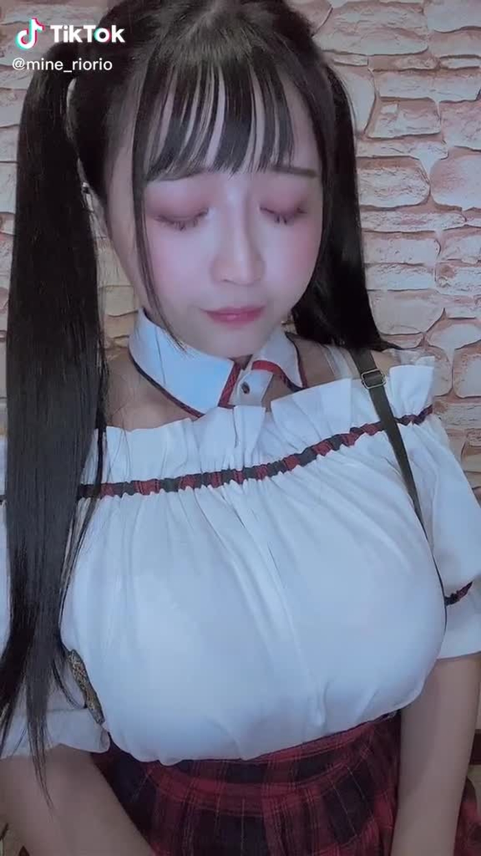 ぴえん🥺 #とりだめシリーズ #グラビアアイドル #みねりお #おすすめのりたい