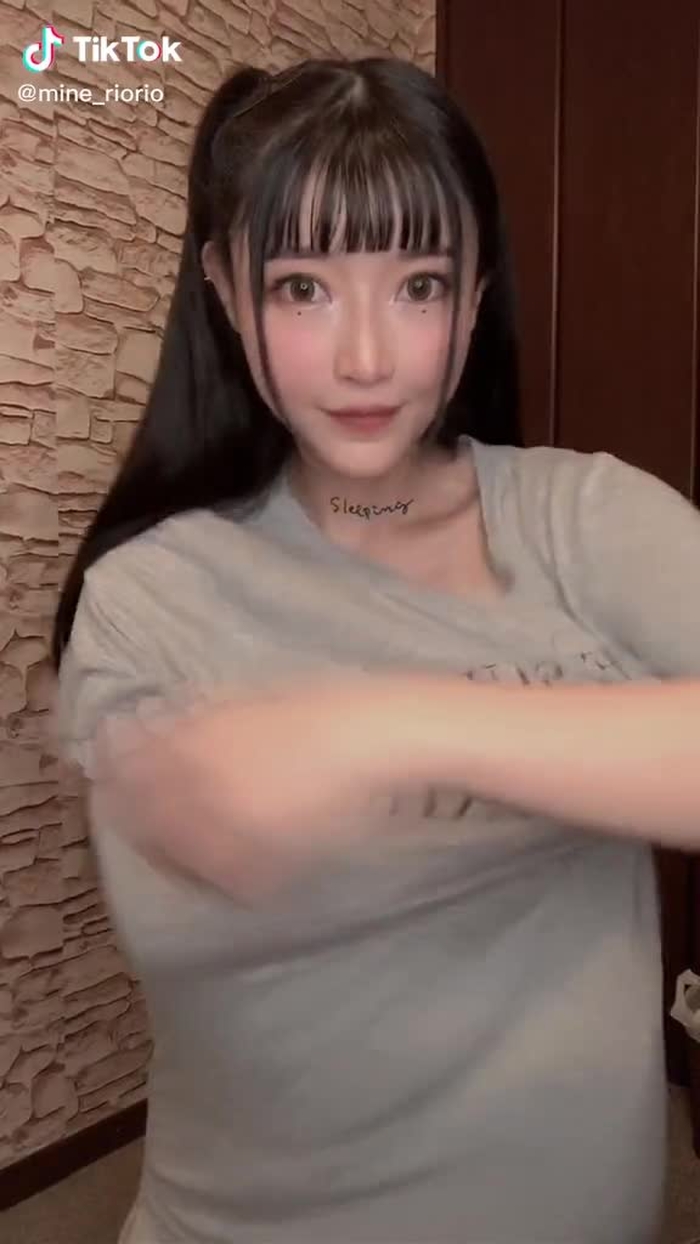 成功vr.❣️ﾒｯﾁｬ必死っ😂 #tシャツチャレンジ #グラビアアイドル #おすすめのりたい #バズりたい