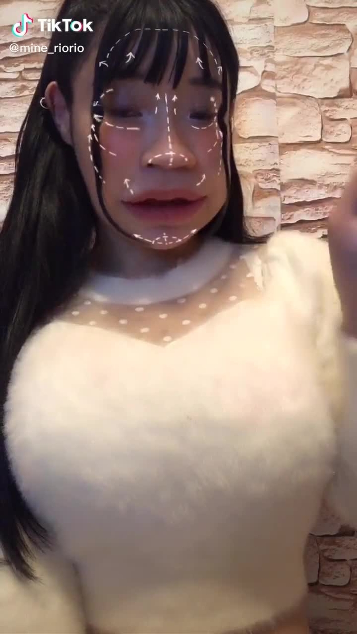 TikTok (ティックトック) で みねりお🦄💜グラドル💋YouTube開設しました (@mine_riorio) の動画を見る 9