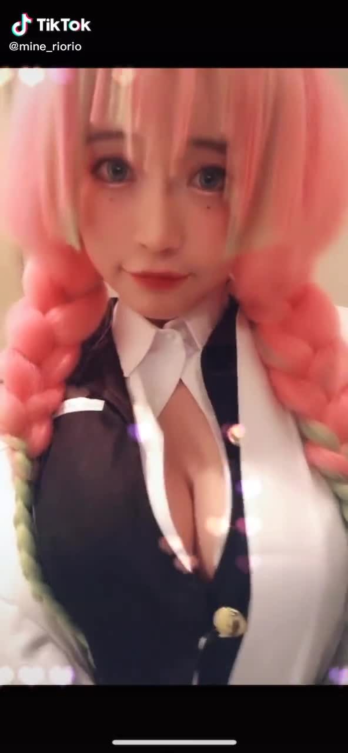 ぽんっ❣️ぷゆっ😽きらーん🥰✨#鬼滅の刃 #甘露寺蜜璃  #グラドル #コスプレ #おすすめのりたい