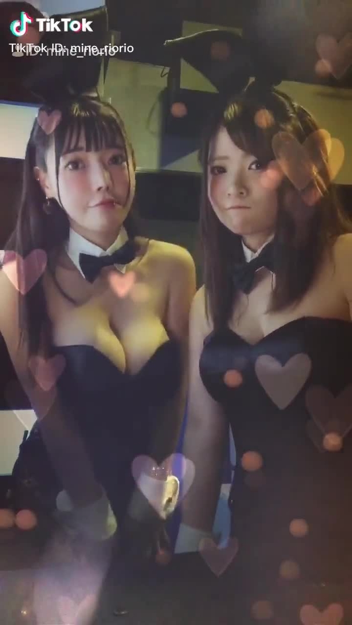 バニー服を脱がさないで🐰💗 #グラドル #セーラー服を脱がさないで #tiktokバレンタイン #おすすめのりたい