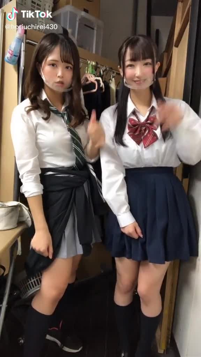 @nanasengo 私達高校生です！(大嘘) #fyp #制服 #女子高生 #JK #おすすめ #おすすめにのりたい #コスプレ #OhNo #WANIMA #気になるあの子