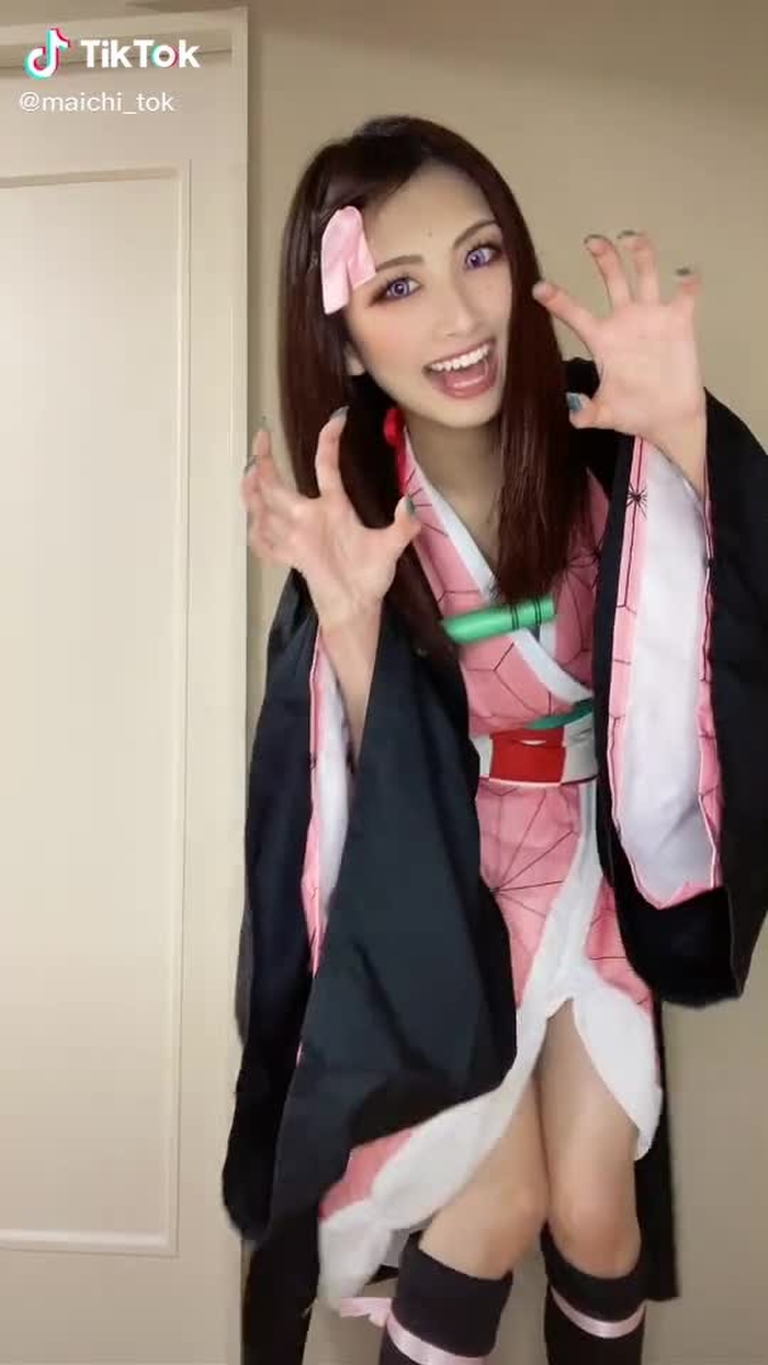 上手に腰振れたかな？#禰豆子 #コスプレ #生脚 #ミニスカ #おすすめ