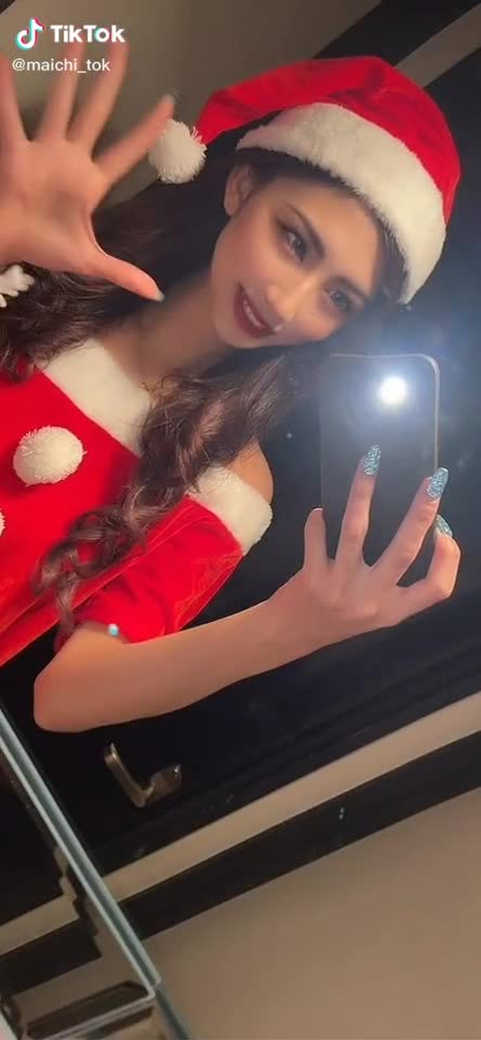こんなサンタどうですか？🎅🏻🎄#TikTokXmas #クリぼっち