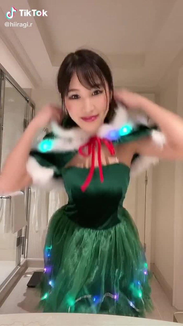 ツリー🎄ver. #TikTokXmas #tiktok初心者 #クリスマス #クリスマスソング #コスプレ