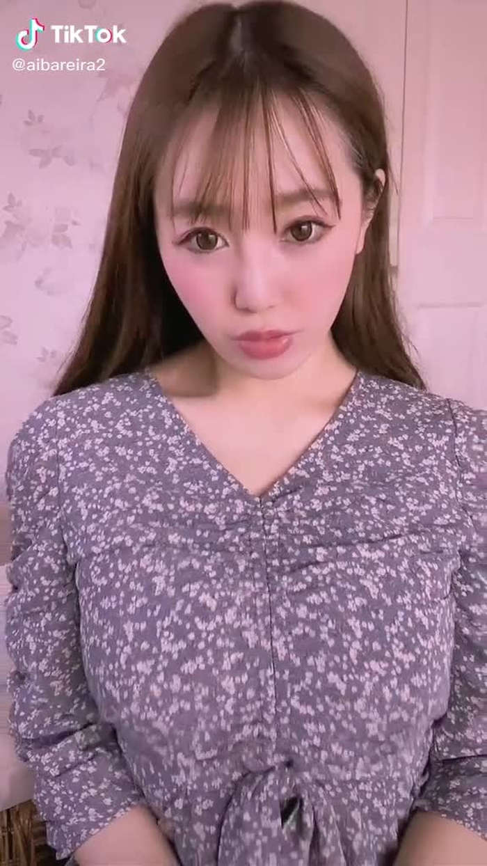昨日もライブありがとう😂30分で3000視聴までいったよ✨✨インスタ承認待ちなのでもう少し待っててね💖　Twitterも更新中‼️ #グラドル #モデル　#インフルエンサー