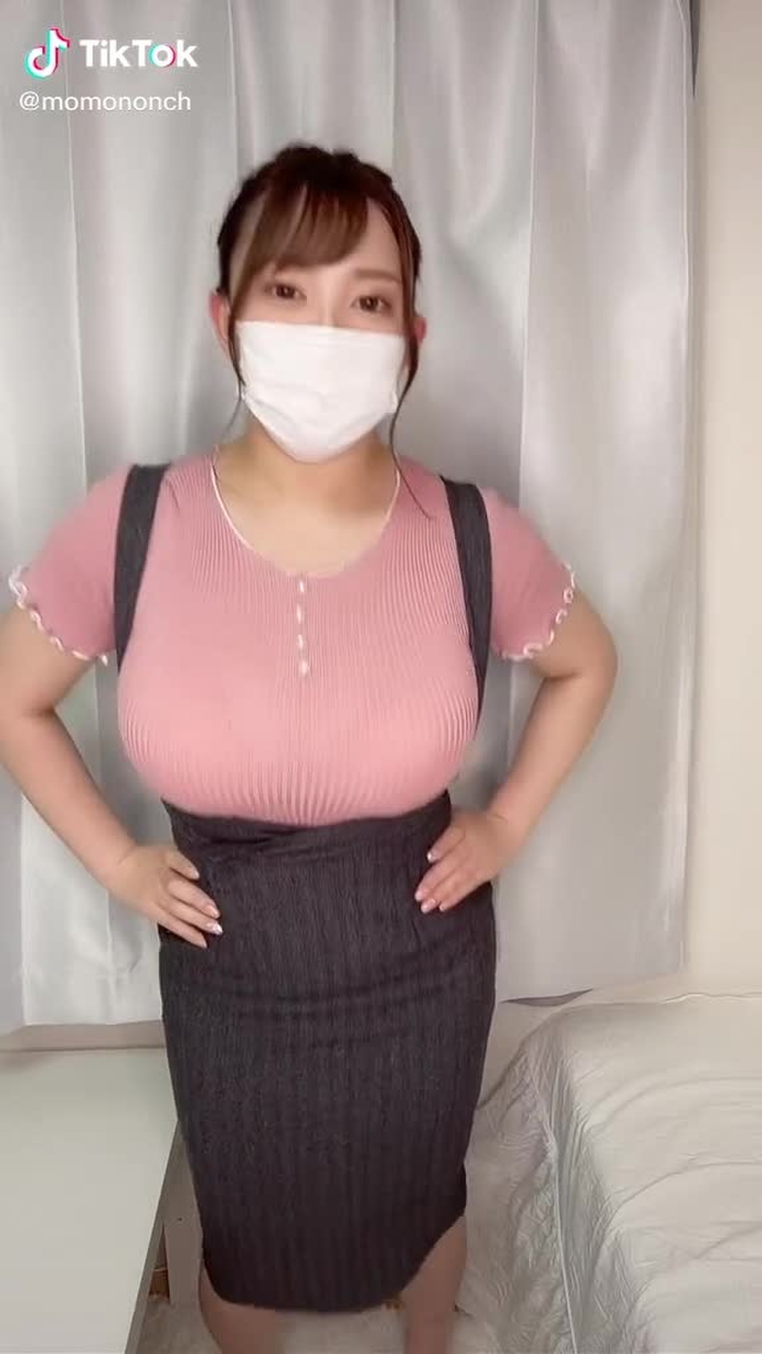 私は、中3までDカップ！中3以降はHカップ！体重も増えました🐷🐷お腹はタプタプです😱地道にダイエット頑張る💪#フォローしてください #もものんちゃんねる #YouTube #見てね