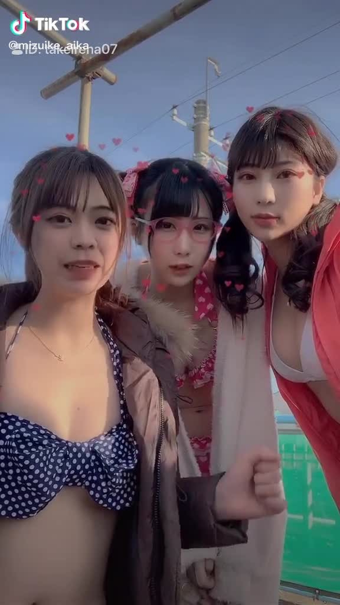 映画の出演メンバーで撮ったよ！#なんにもしませーん