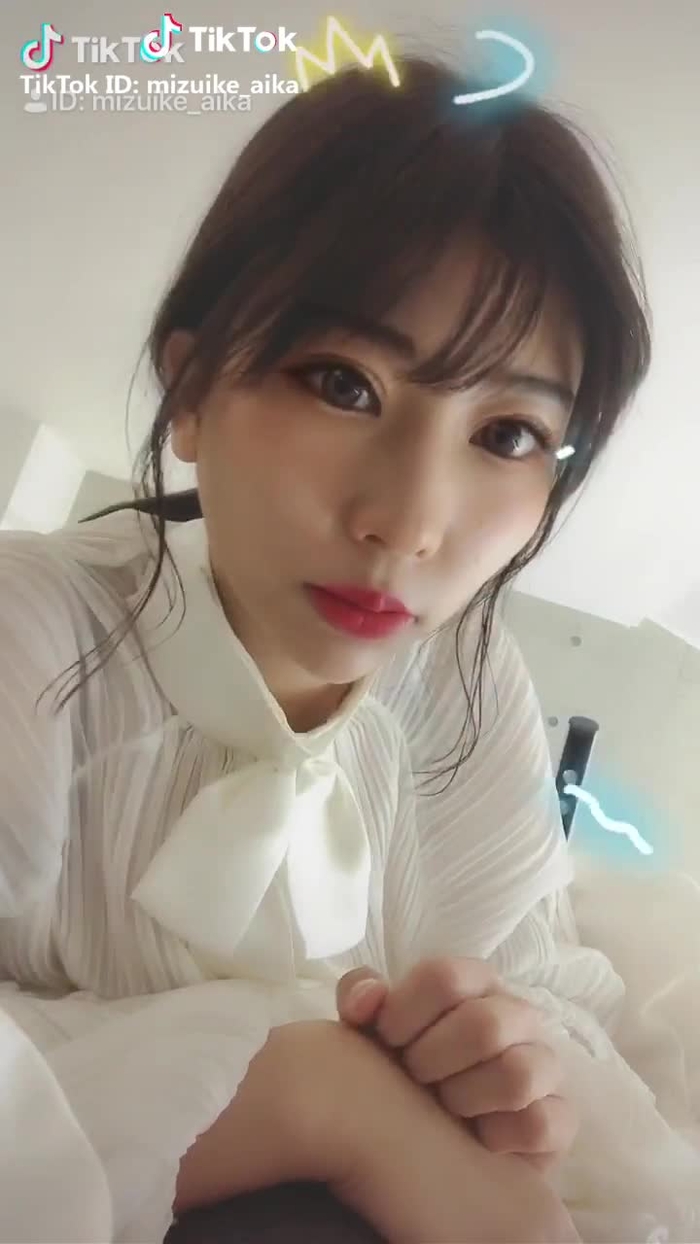 この服最近のお気に入り♡ #ネオンダンス