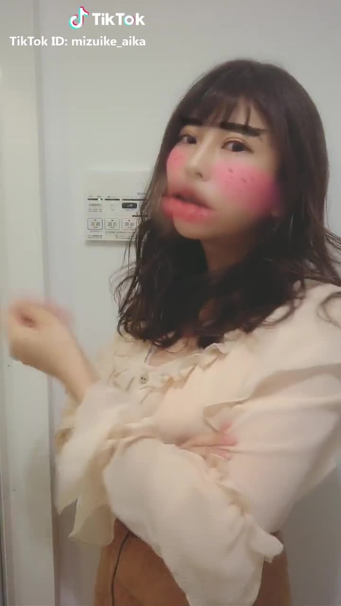 いかにしてセクシーに見えるか、そこが私の勝負所。 #美人が来た