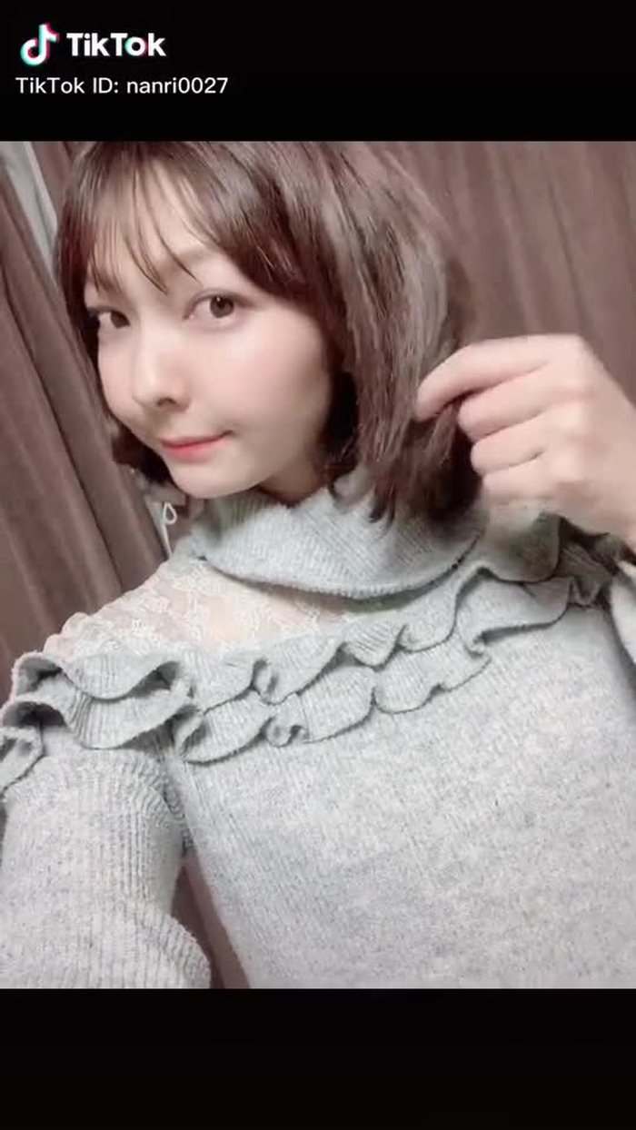 髪の毛を自分で切ったのだけど変わったのわかるかなぁ？散髪はいつも自分で！！w#1秒変身 一秒じゃないけど。w#TikTok#オススメのりたい