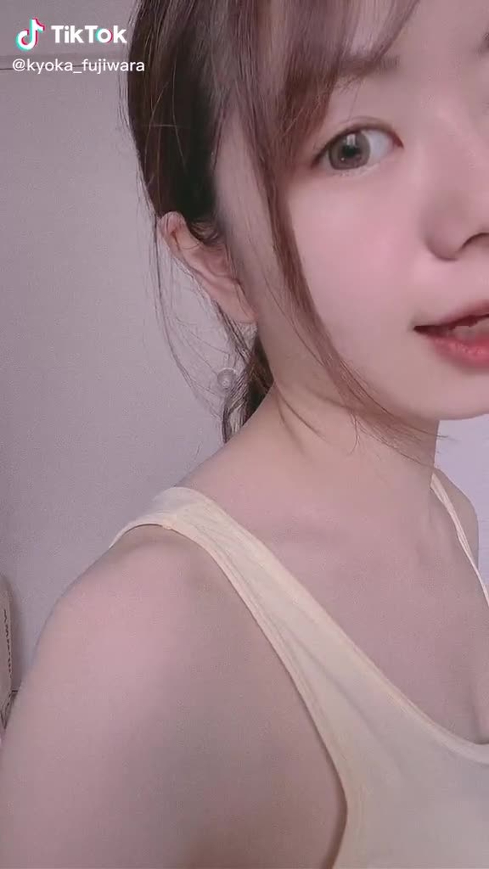 浜辺美波さんになれるフィルターらしい！ほど遠くてごめんなさい〜！！！ #エンジェル蝶々 #間違いなく貴方はあたしの天使だ #すっぴん #メイク後