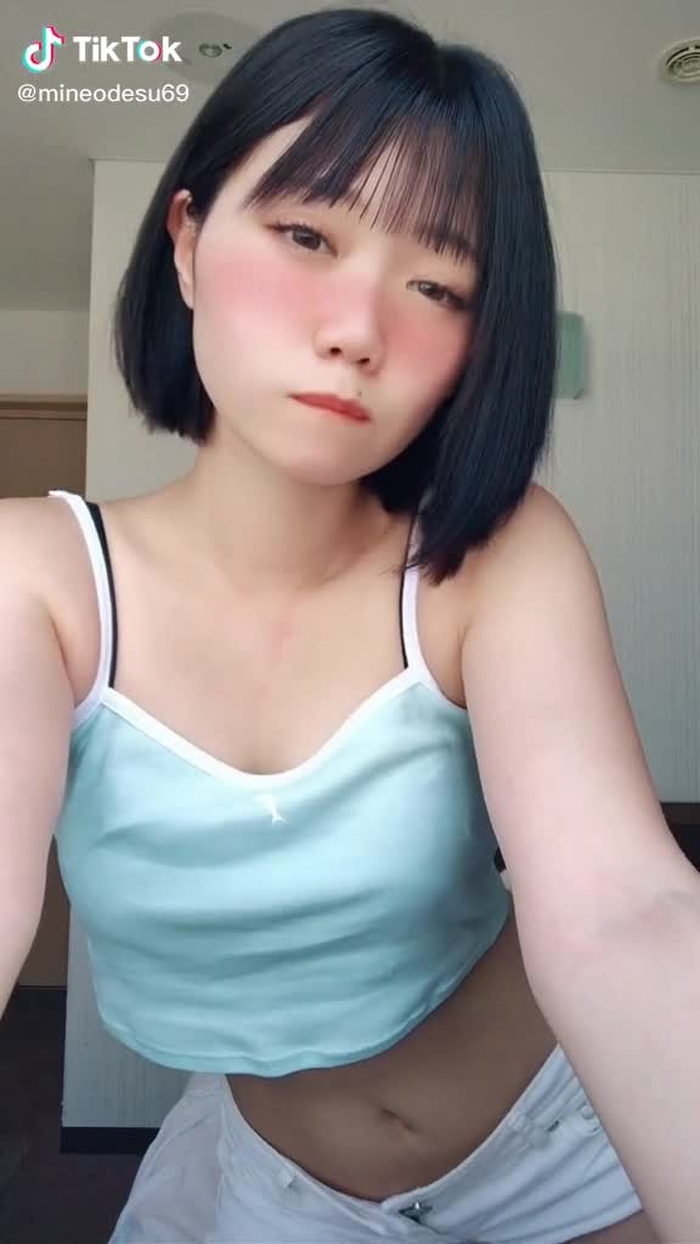 壁ドンされてみたくない？☺️#生声 #日焼けしちゃった