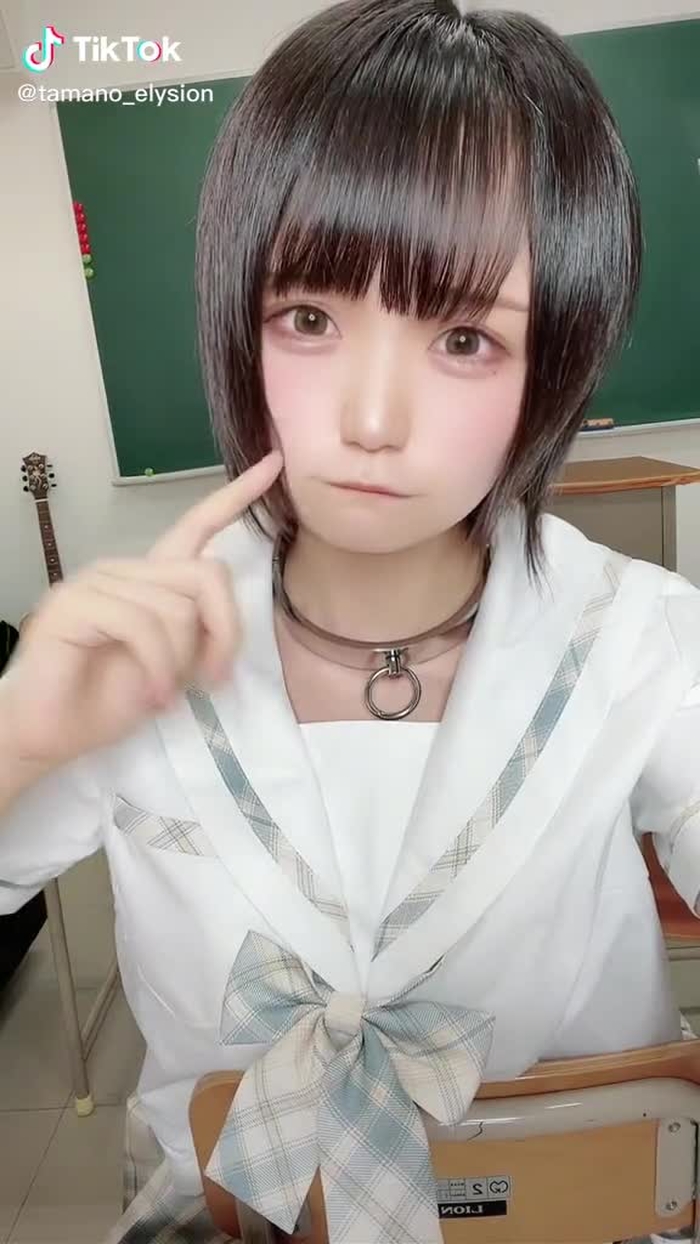 恐縮ですがﾘｸｴｽﾄがあったので🥺 #顔良し性格良し #オールステータス百億万点 #グラビアアイドル #首輪女子 #制服 #スク水 #fyp